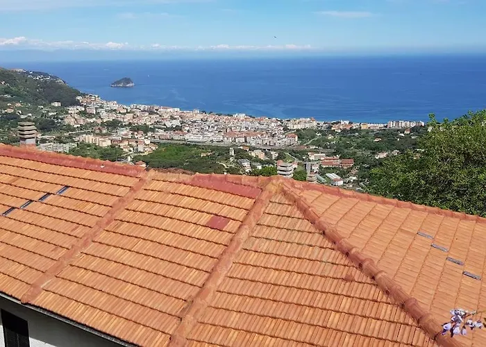 La Casa Di Enzo Nyaraló